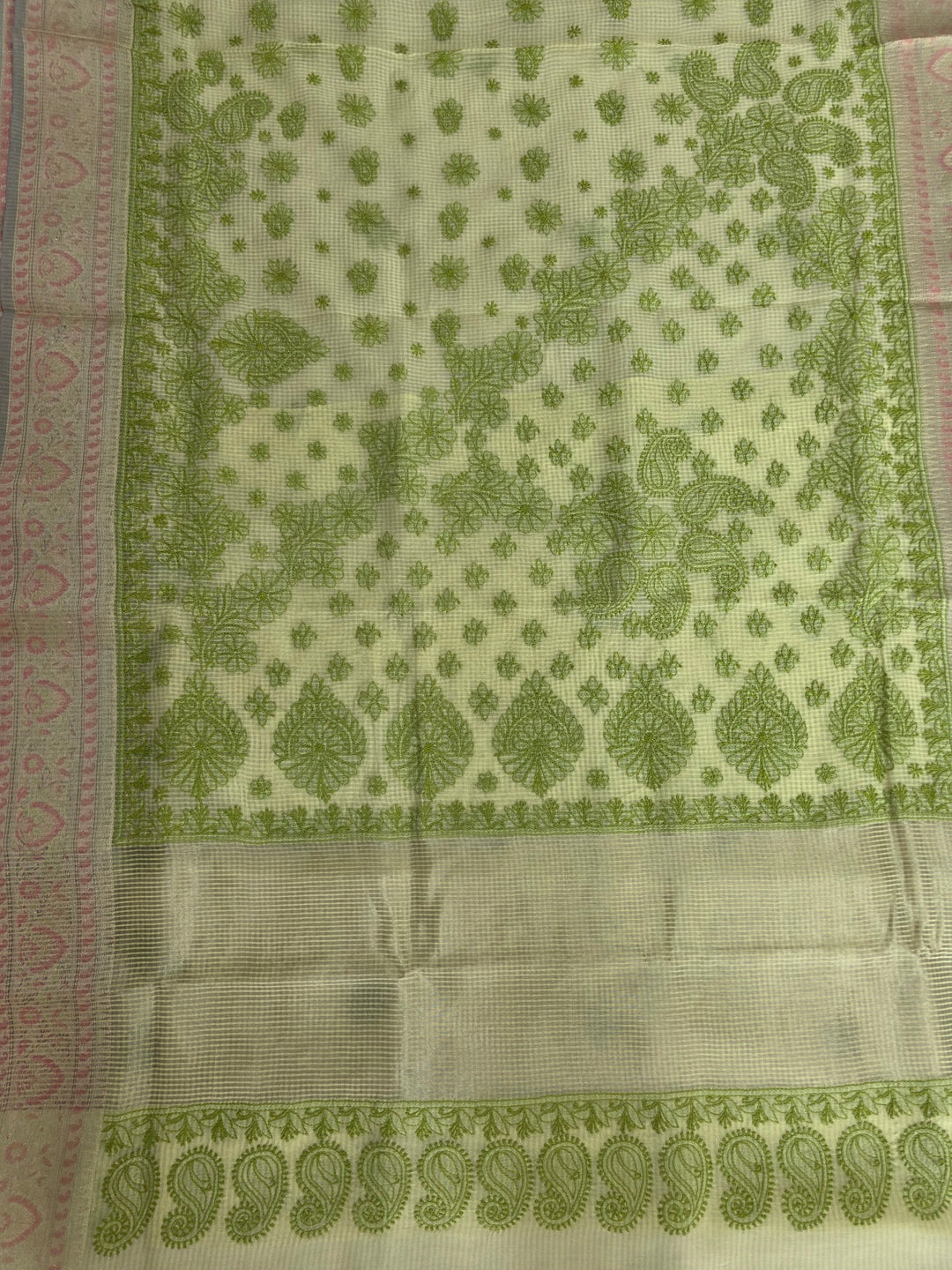 Hand Embroidered Chikankari Banarasi Silk Saree with Intricate Border & Palla Pattern – Includes  Blouse | Paridhan Chikan