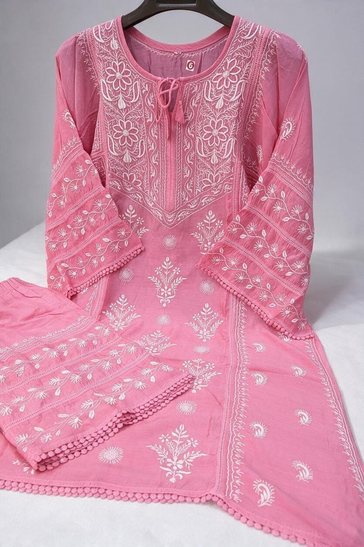 Luxe-Pure muslin luxurious kurti pants set with *2 taar chikankari work*