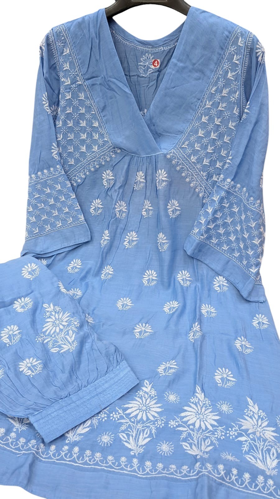 Luxe-Pure muslin luxurious kurti afgani pants set with *2 taar chikankari work*