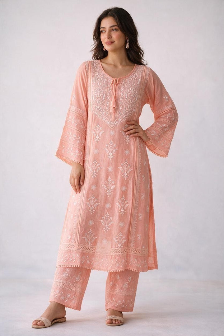 Luxe-Pure muslin luxurious kurti pants set with *2 taar chikankari work*
