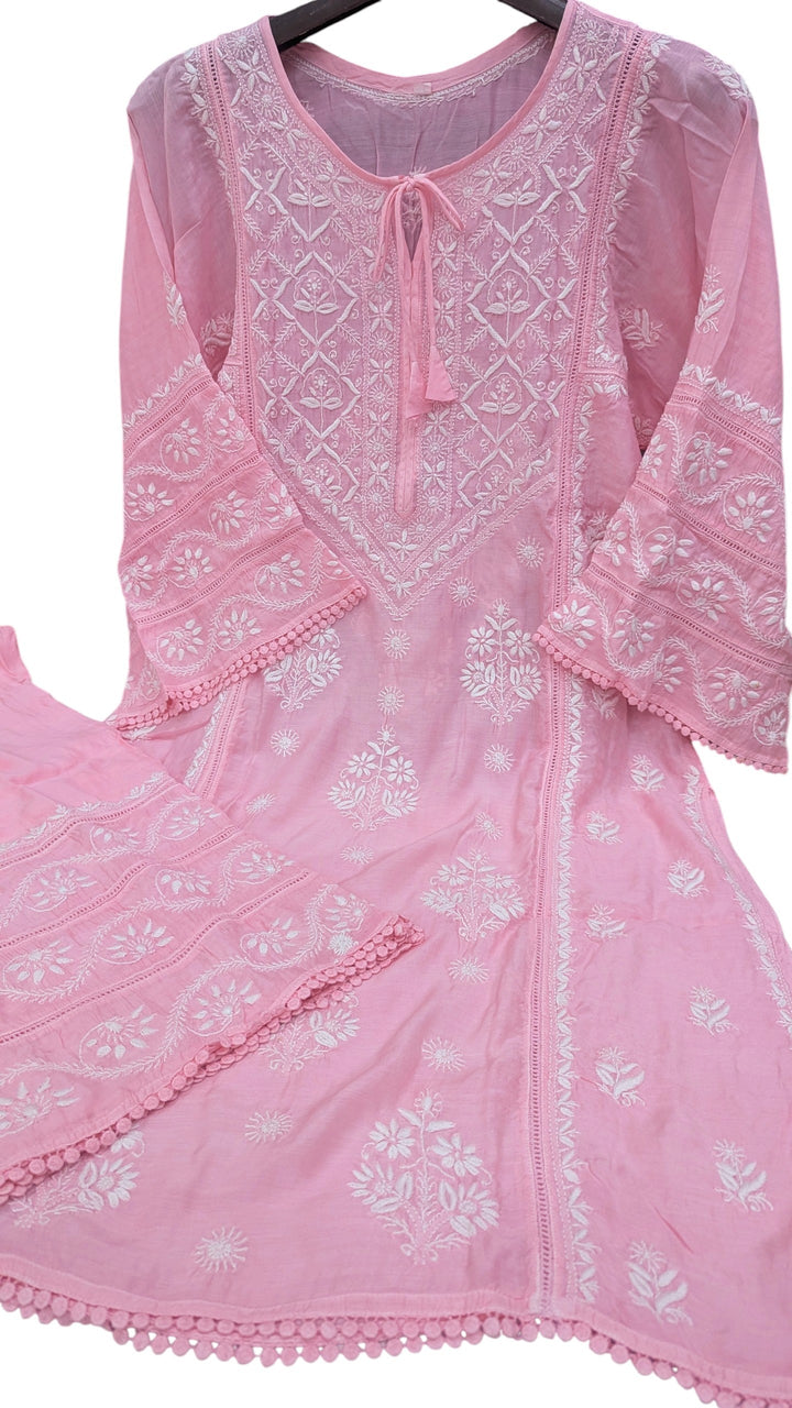 Luxe-Pure muslin luxurious kurti pants set with *2 taar chikankari work*