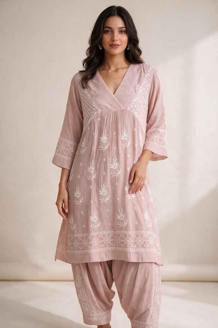 Luxe-Pure muslin luxurious kurti afgani pants set with *2 taar chikankari work*