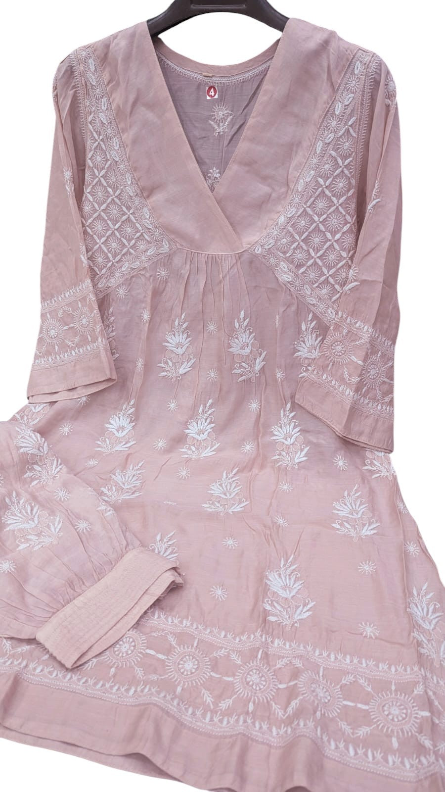 Luxe-Pure muslin luxurious kurti afgani pants set with *2 taar chikankari work*
