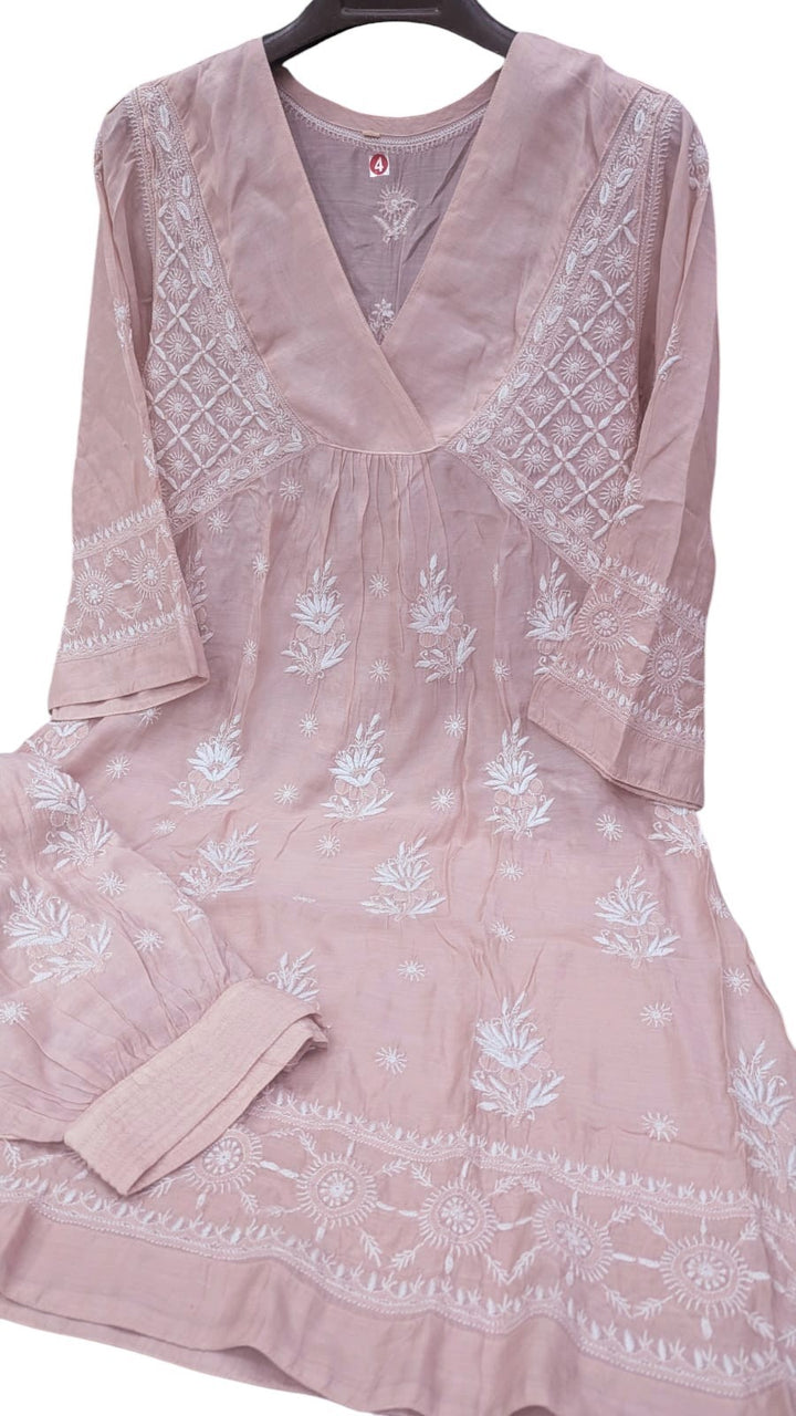 Luxe-Pure muslin luxurious kurti afgani pants set with *2 taar chikankari work*
