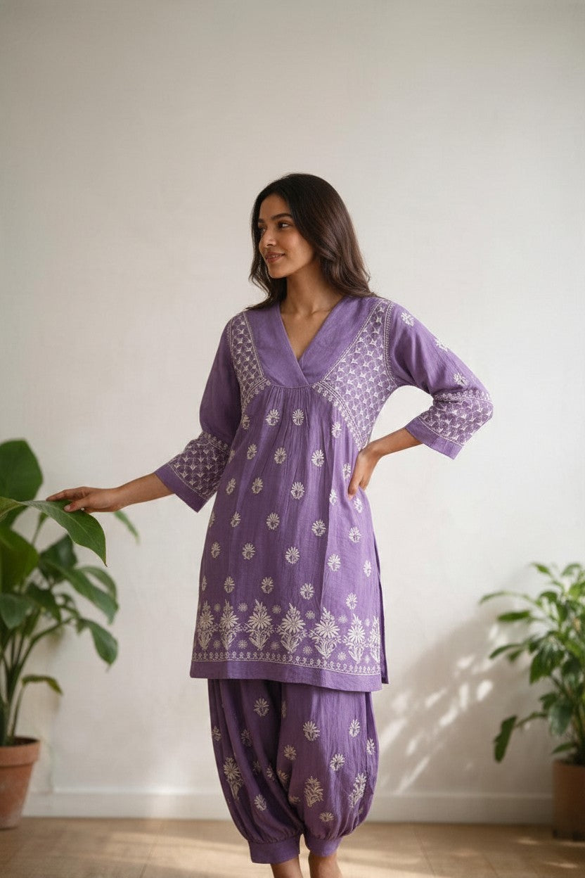 Luxe-Pure muslin luxurious kurti afgani pants set with *2 taar chikankari work*