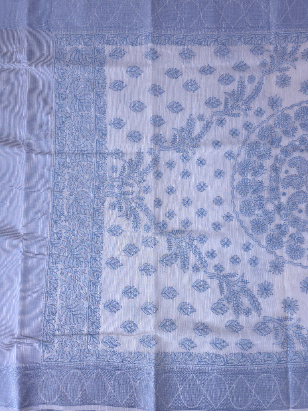 Hand Embroidered Chikankari Banarasi Silk Saree with Intricate Border & Palla Pattern – Includes  Blouse | Paridhan Chikan