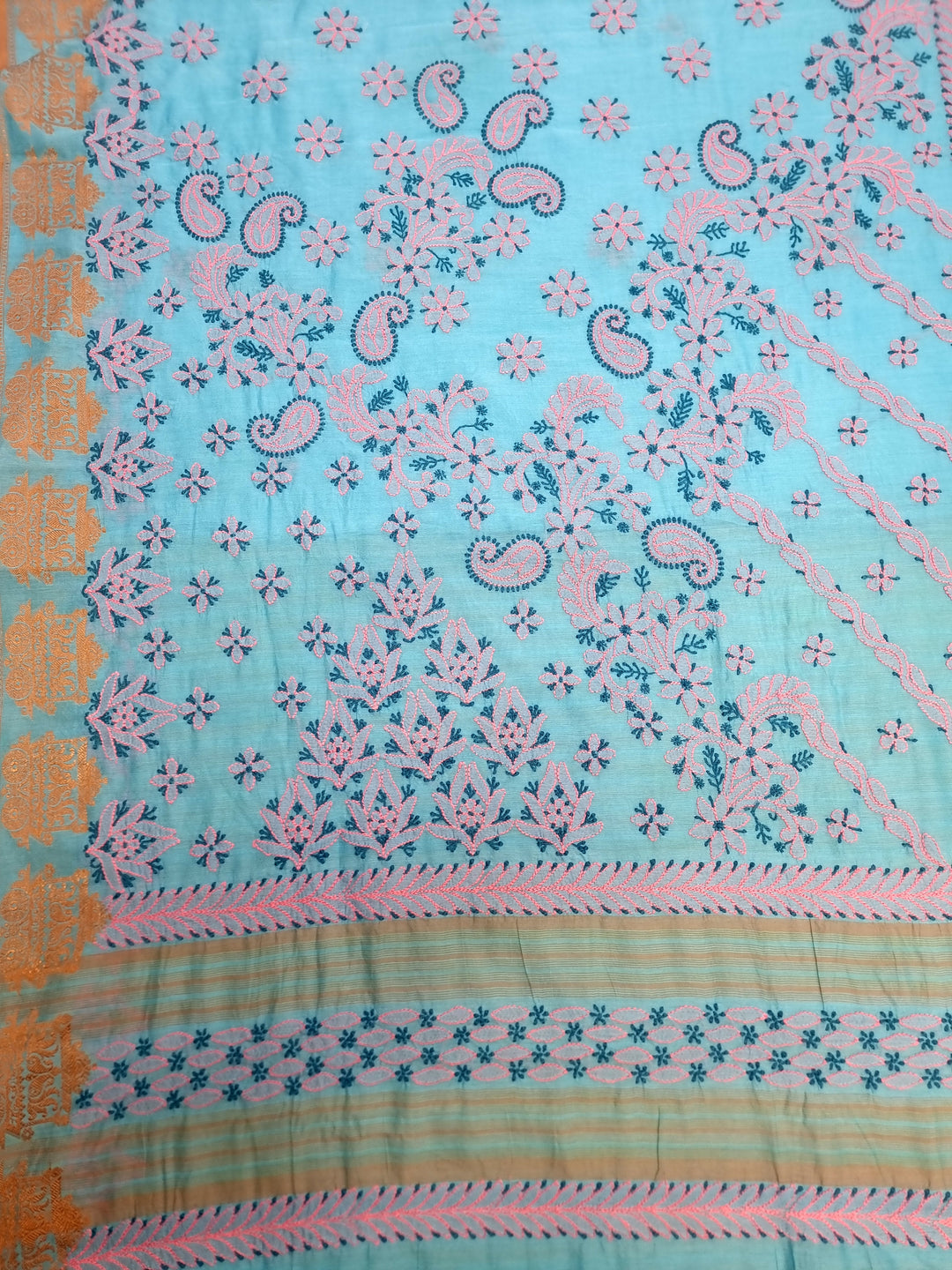 Hand Embroidered Chikankari Banarasi Silk Saree with Intricate Border & Palla Pattern – Includes  Blouse | Paridhan Chikan