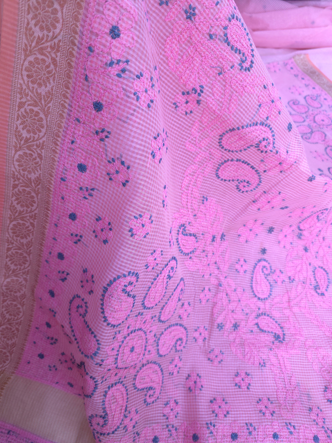 Hand Embroidered Chikankari Banarasi Silk Saree with Intricate Border & Palla Pattern – Includes  Blouse | Paridhan Chikan